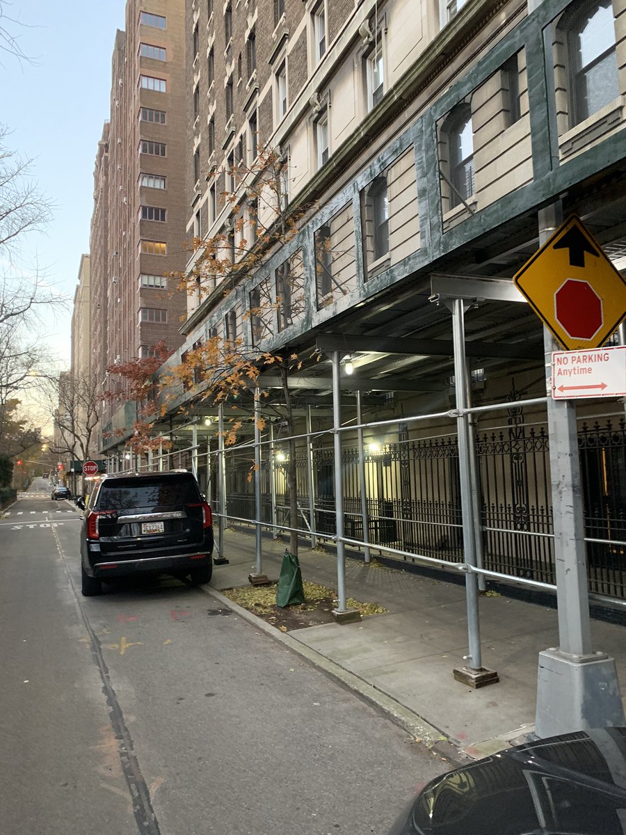 scherzer_p's tweet photo. @placardabuse every day for months now on 104 &amp; west end. Curious what “official business” a “federal law enforcement” agent from Maryland has on this quiet apt block https://t.co/aoj1sDbrE9