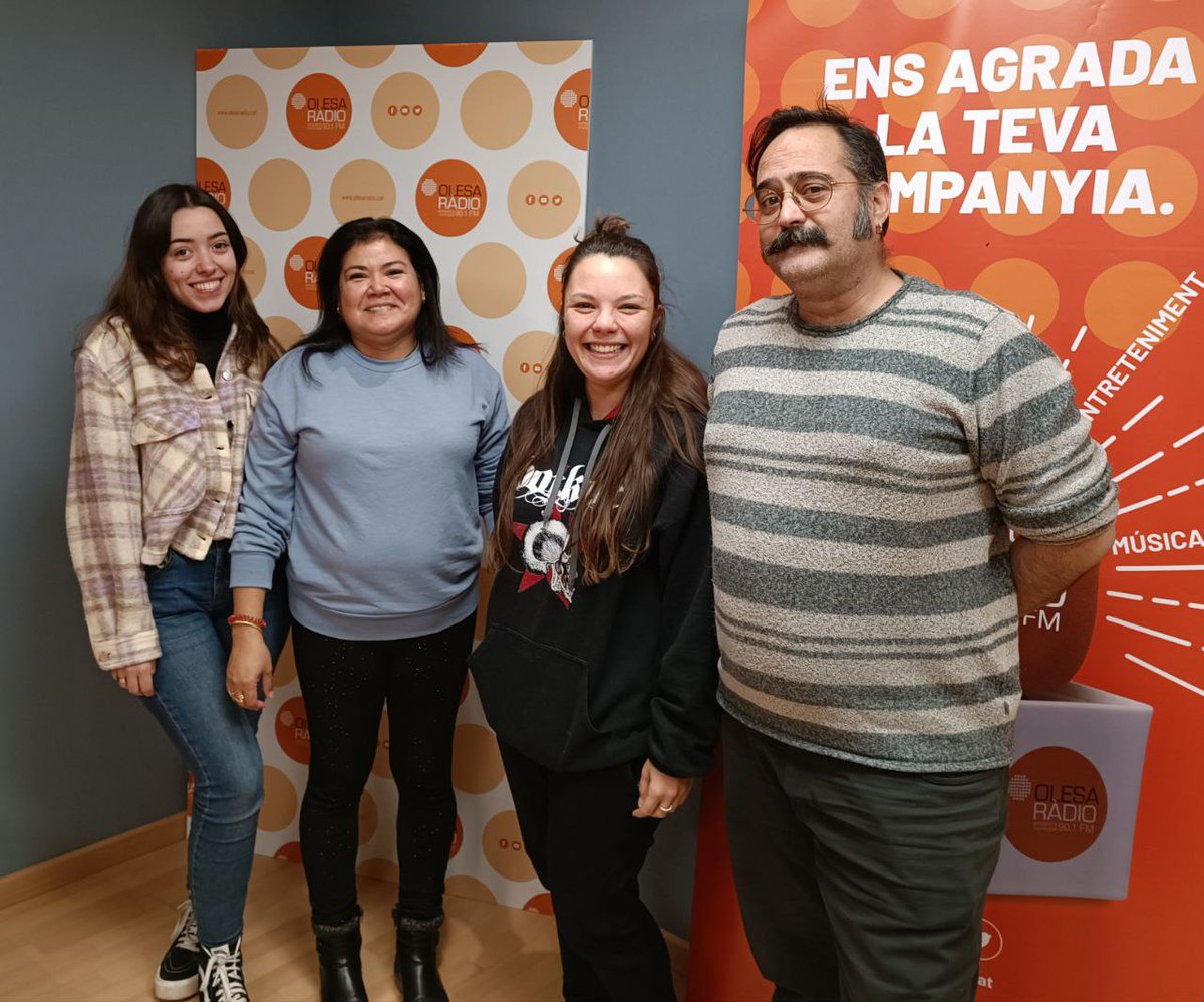 olesaradio's tweet photo. 🔴 ASSOCIACIÓ SANTA OLIVA PER LA INCLUSIÓ|

▶ Coincidint amb el Dia de la Diversitat Funcional, l'associació presentarà novetats amb un acte a la plaça de l'Estatut #Olesa (11 h).

👉 Recupera l'entrevista amb membres de l'associació.
🔗 https://t.co/Yq3M1MQiQE https://t.co/RFntVYo1sf