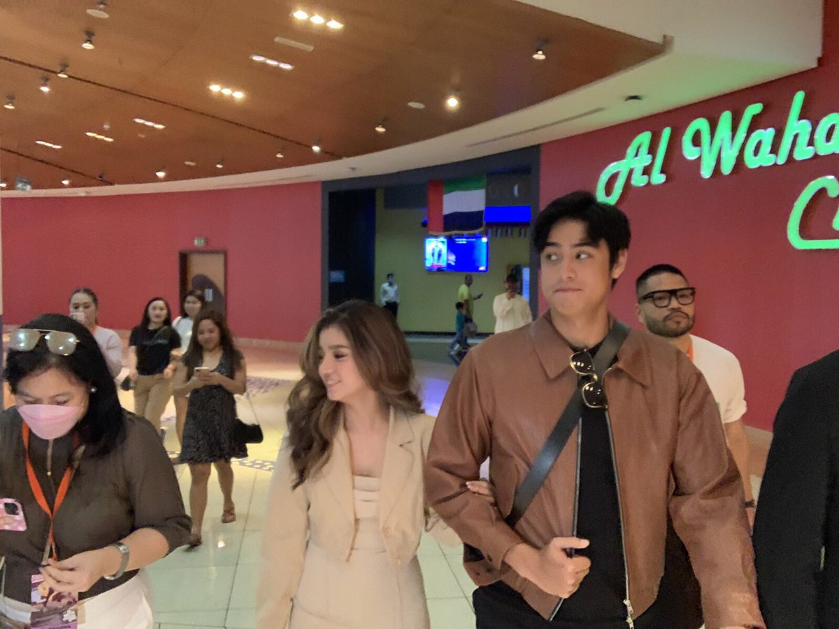 StarCinema's tweet photo. They’re ready to serve 24-Ever kilig at the #AnInconvenientLove Special Screening in Abu Dhabi! 🌏🧡💚💜

Tutok na on our official Facebook page to catch it LIVE! https://t.co/3tFbndDDS9