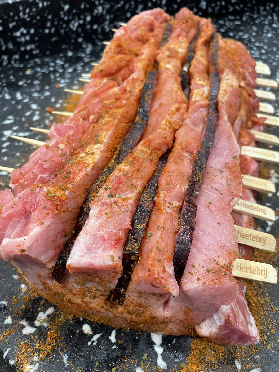 slagerveno's tweet photo. Best stukkie vlees?! ๐ช๐ป #slagerij #heetebrij #pampadeluxe #foodfotography #genieten #gienboern #gieneetn https://t.co/E3SjTrqoms