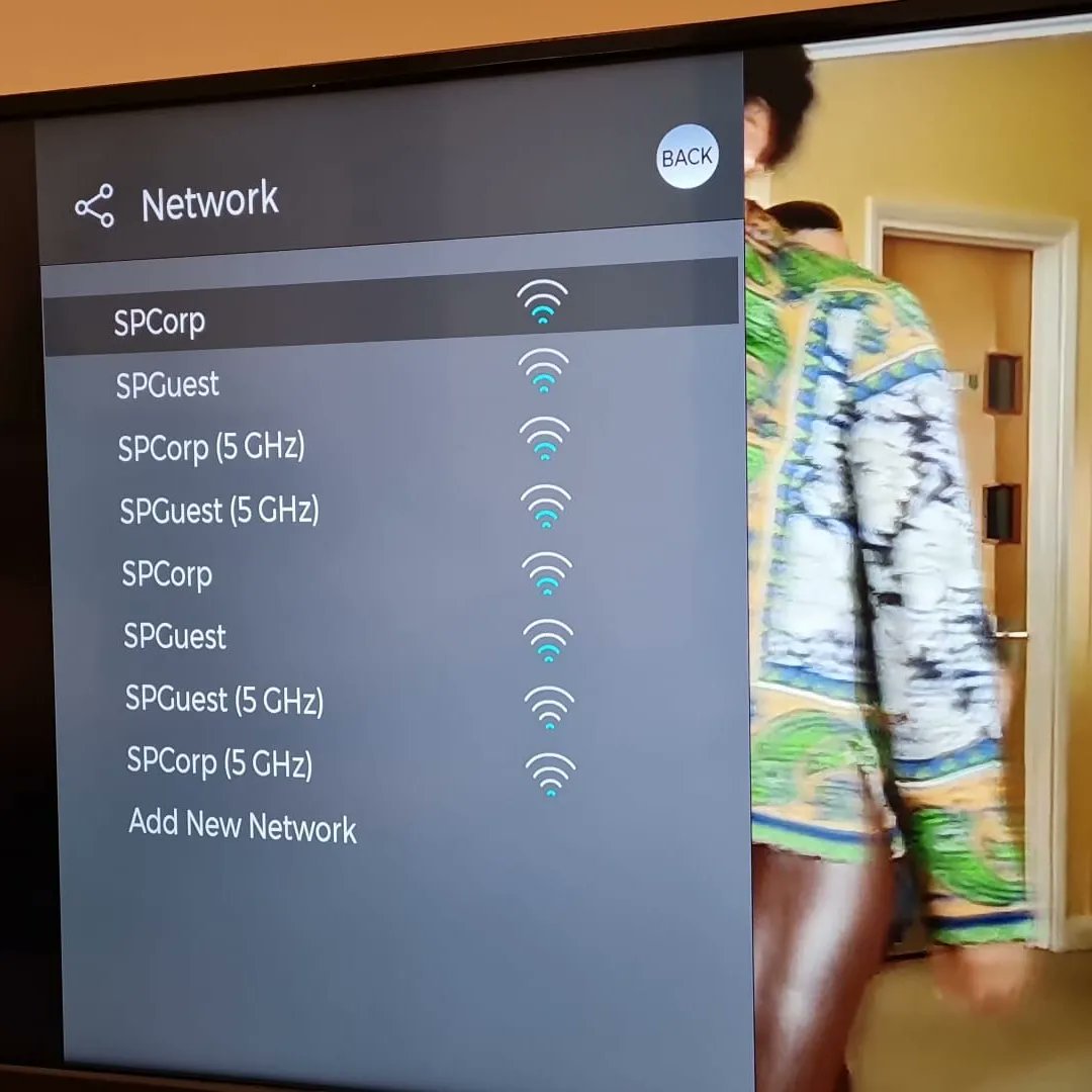 jasonmacfarland's tweet photo. Panasonic 43" TV with #saorview #freesat & #wirelessinternet for all the customer's favourite streaming apps. One happy customer #jmcsats #lovegorey https://t.co/H1KEpf4IX8