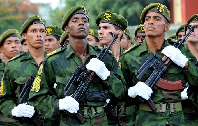 “El país está preparado para su defensa por las Fuerzas Armadas Revolucionarias y el pueblo.” Felicidades a nuestras glorioso <a href="/MinfarC/">Minfar_Cuba</a>  fuerzas que este #2DeDiciembre celebran su día y en especial a los oficiales y soldados de #MinasdeMatahambre #CubaViveEnSuHistoria
