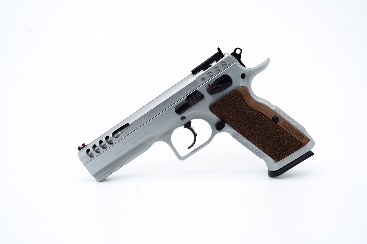 BearCreekAR's tweet photo. On the second day of #Christmas Santa gave us over $500 in savings on a #tangfolio defiant limited pro .45 ACP 🎄
#12DaysOfChristmas #bearcreekarsenal https://t.co/1AdEkpxSpS