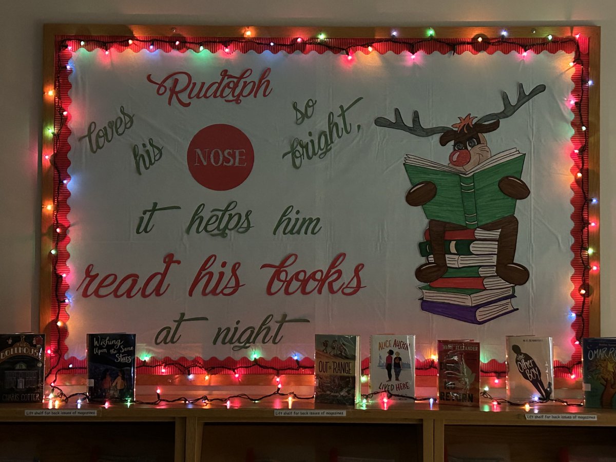 Raider_Library's tweet image. Get in the spirit of reading ⁦@schroederms_gf⁩