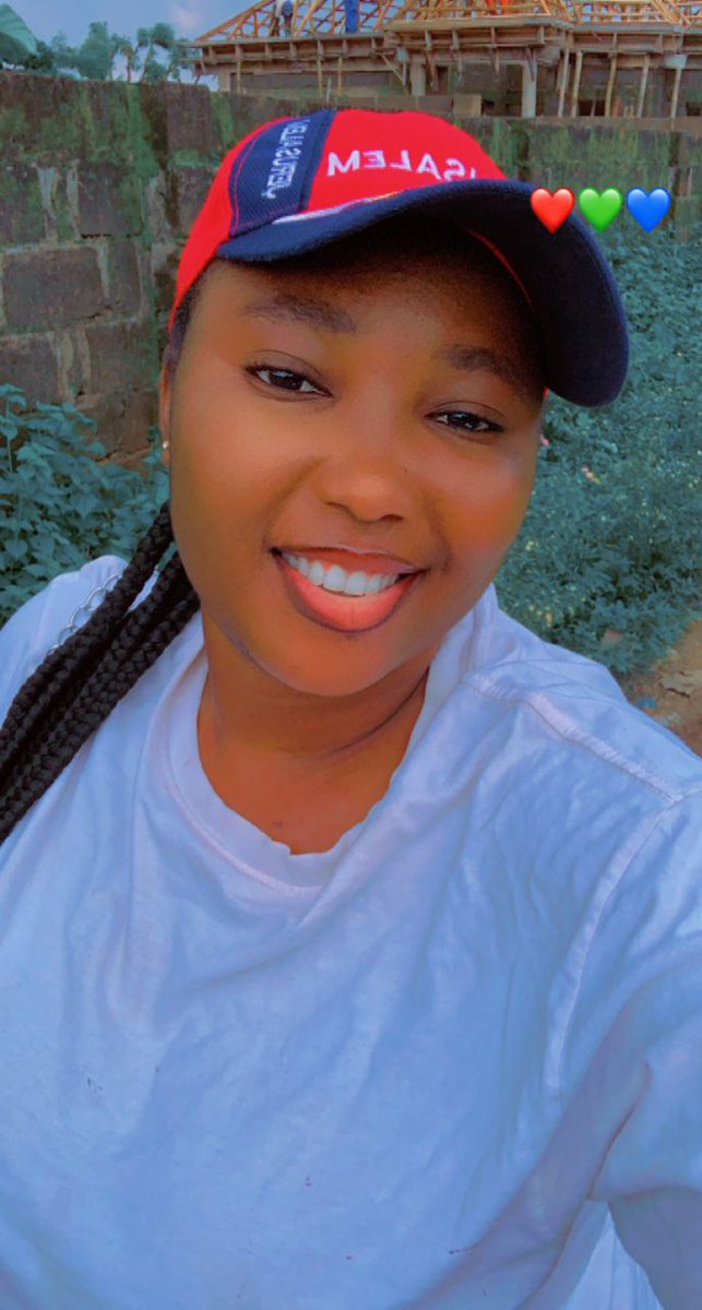 Asake_arinola's tweet photo. A smile that brings  more joy. happy jumat https://t.co/VCcnfgwzk1