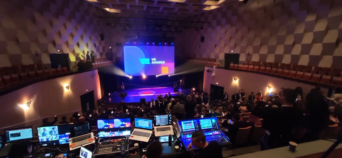 CharlesDiginaut's tweet photo. What a night in Rotterdam for the #VRAwards ! Congratulations to everyone! Amazing XR innovative projects being created across the board! Looking forward to next year! https://t.co/ulOOtWwgWa