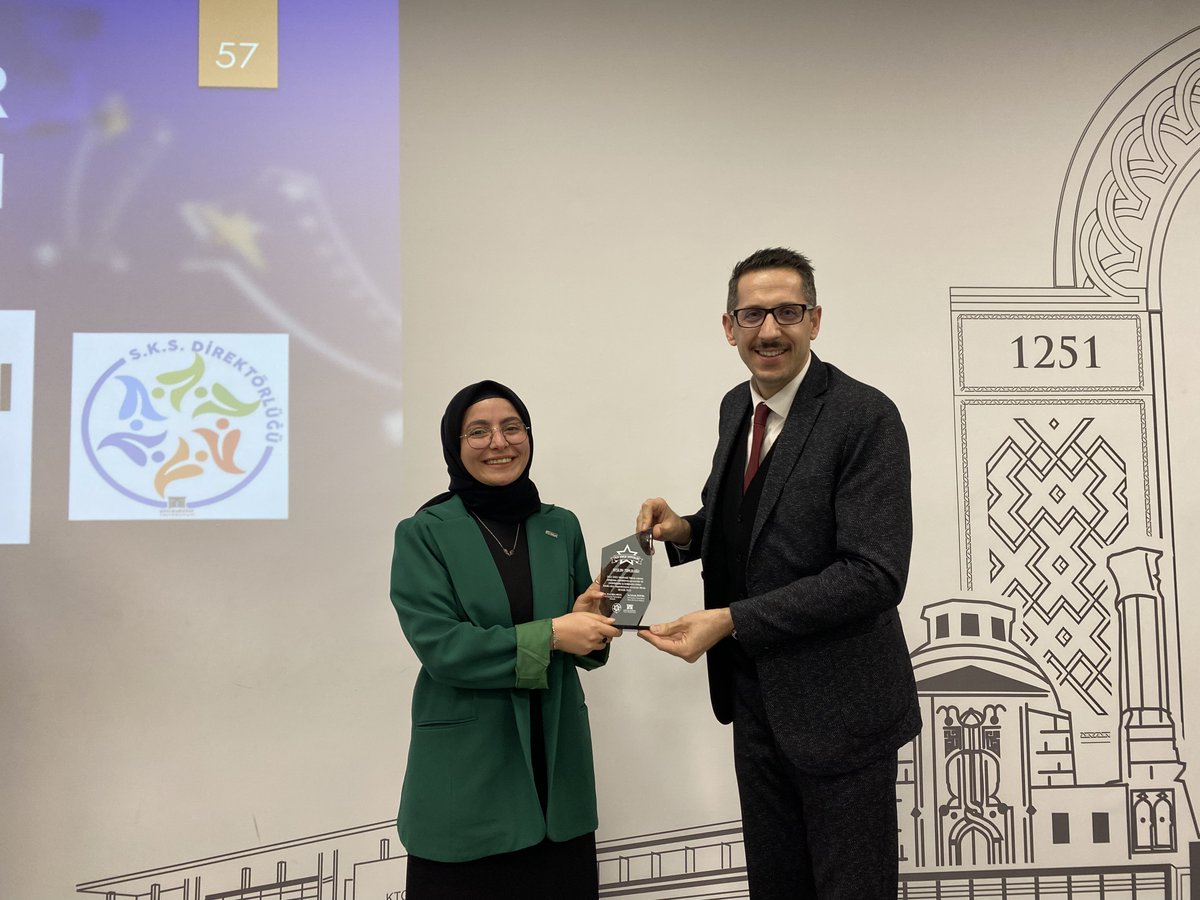 Öğrenci Toplulukları Ödül Töreni 22'de Yılın Sponsor Şampiyonları Ödülünün Sahipleri;

▪️ Çocuk Gelişimi ve Eğitimi Topluluğu
▪️ Yapı Topluluğu
▪️ Yazılımda Gelişim Topluluğu
▪️ Genç Yeşilay Topluluğu