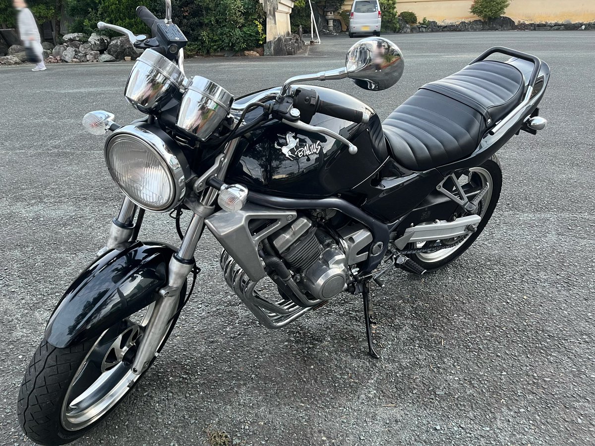 uzu0424's tweet photo. 私のバリオスちゃんかっこいい🏍ｲｹﾒﾝ https://t.co/sXoND4tOIG
