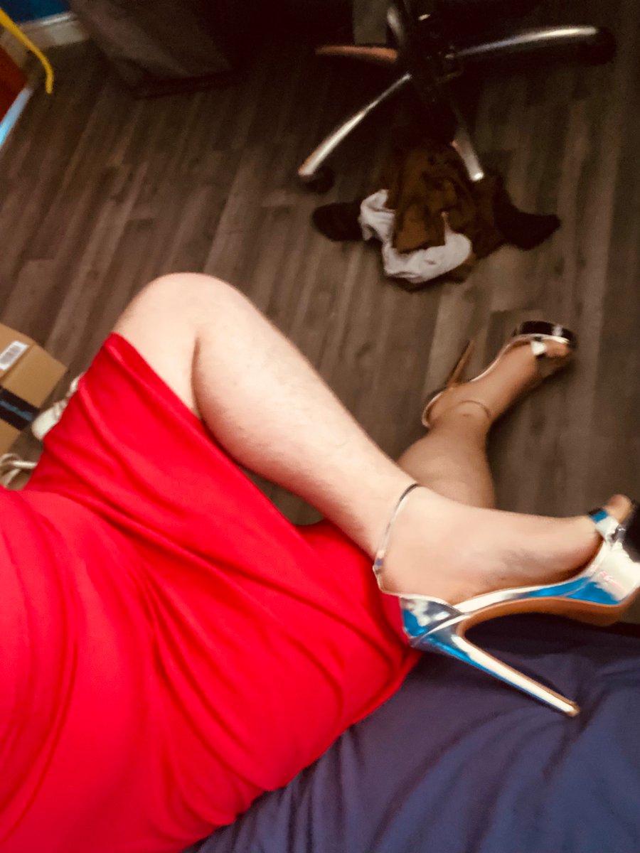 Sissyheels33's tweet photo. Someone buy me dildos so I can really start making content 🤤🤤 

#sissy #slut #heels https://t.co/ss7Wnh4NAZ