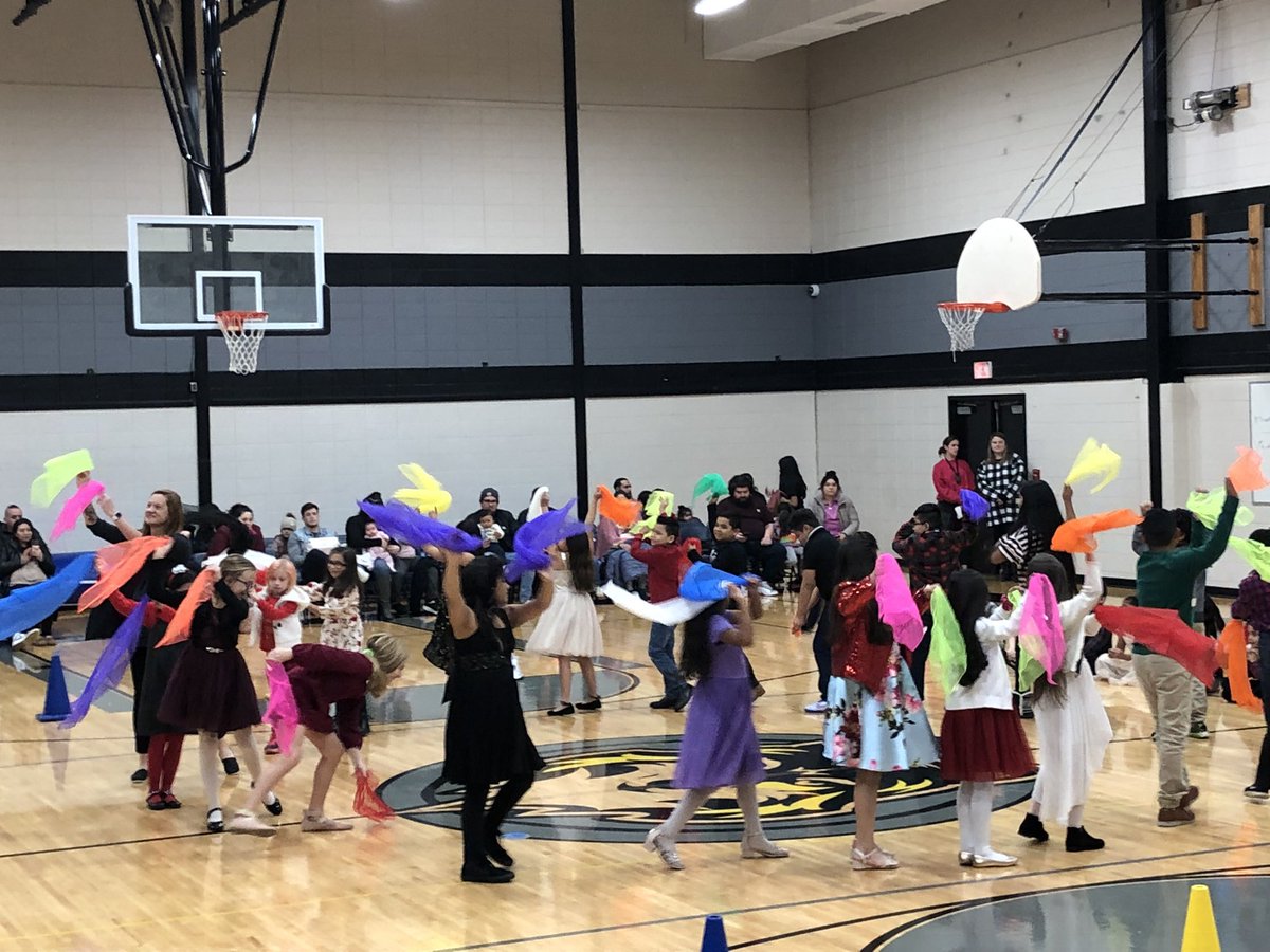 Beautiful performance last night 3rd graders! Thank you for reminding me of my ‘why’.  #D76Diamonds #sparkleon #momentsthatmatter