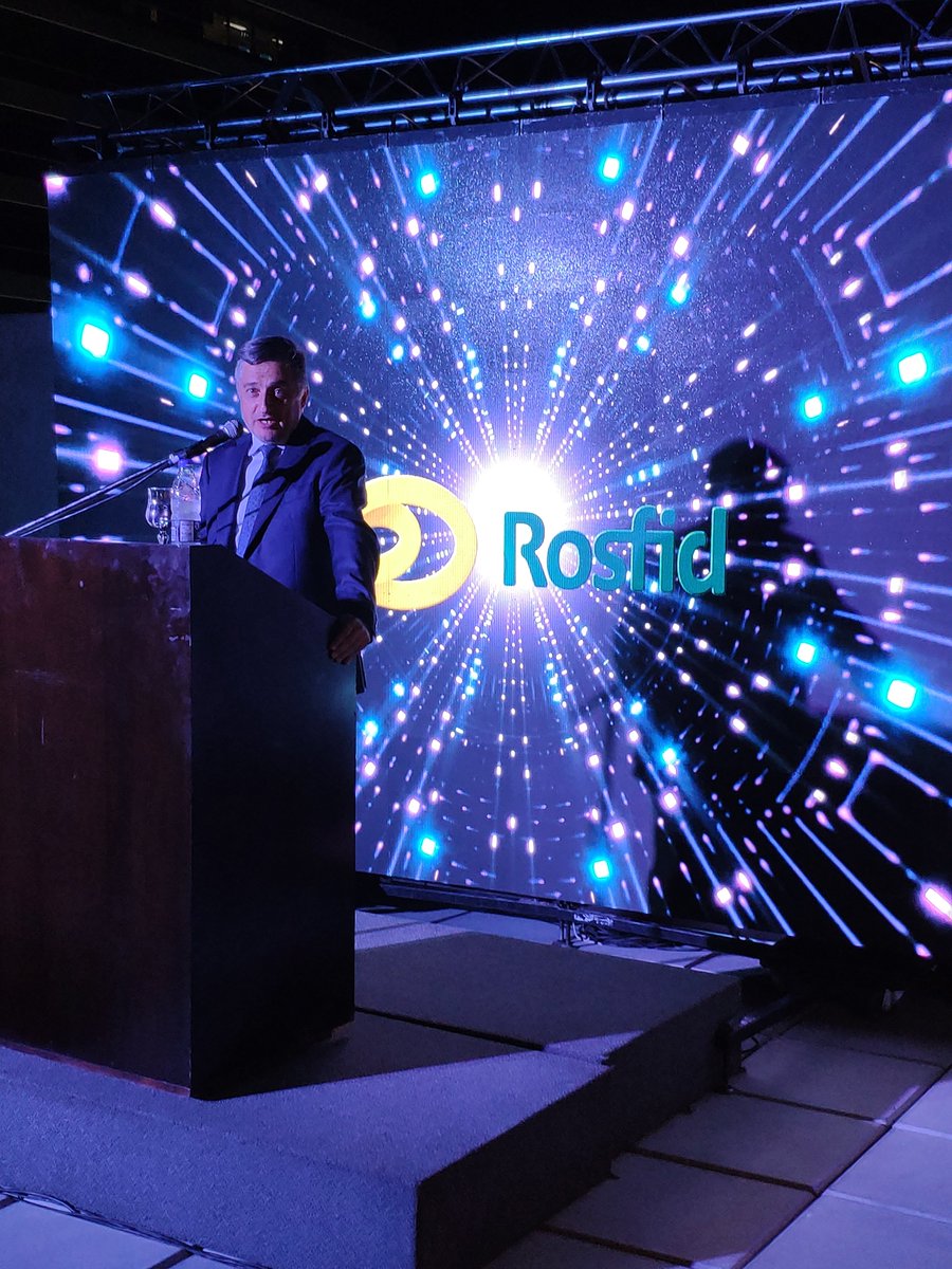 MAVSAOficial's tweet photo. El presidente de #MAV @CuradoAlberto acompañó a @Rosfid_ok en su 20 aniversario 🙌
Destacó la importante gestión de #Rosfid en la transformación y crecimiento de los sectores productivos del interior del país
Hizo especial mención a expresidentes y para @ggrodri
@LucianiFer https://t.co/Oo8t4HI3VJ