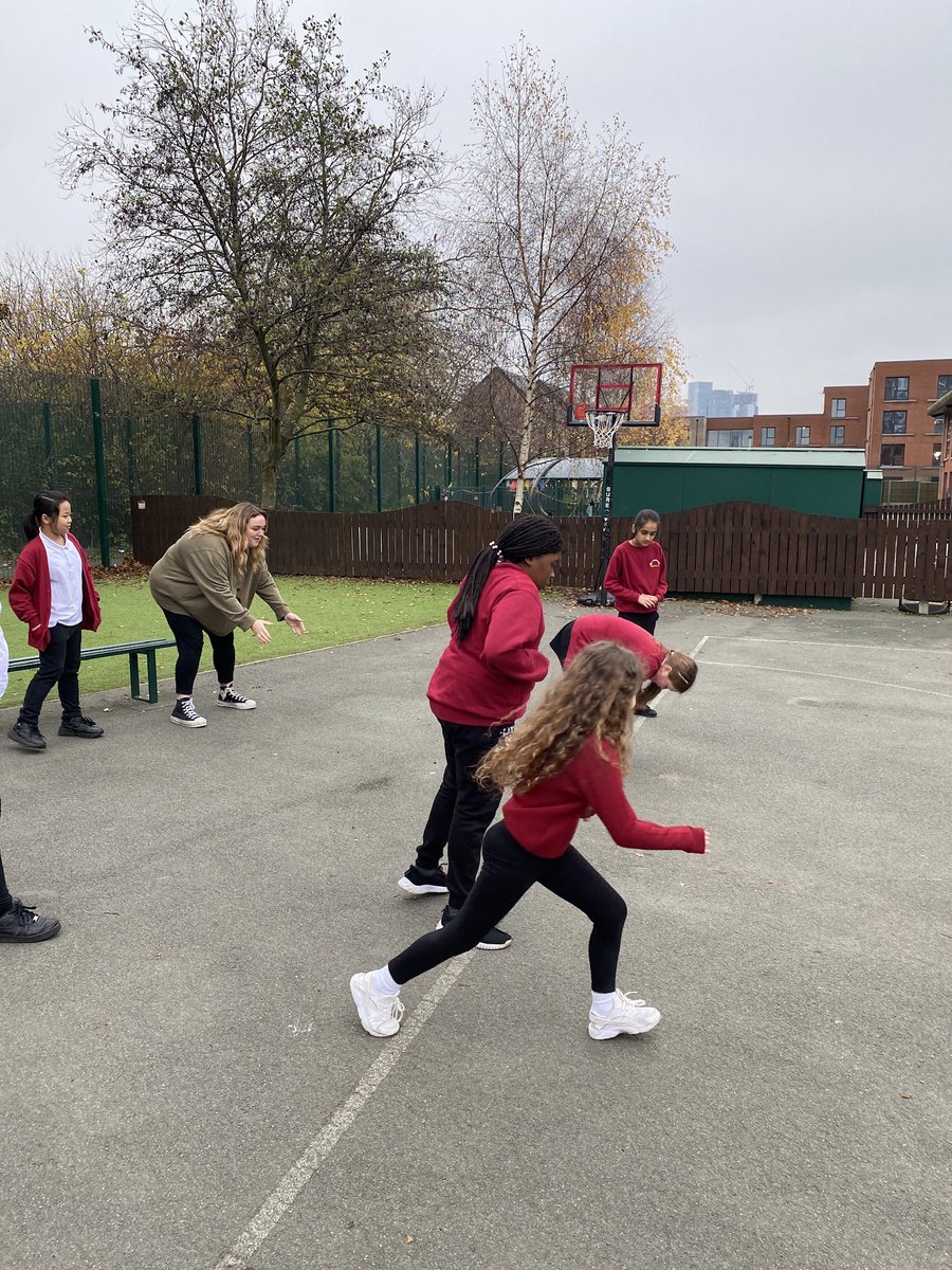 EdgeRushFlagUK's tweet photo. We love seeing staff get involved in our Sessions! It’s not just kids who learn about Flag Football when we come to school!

If you want your staff to experience first class CPD, please get in touch! 
#flagfootballinschool #FlagFootball @BAFAOfficial https://t.co/5Aj0BkSSdv