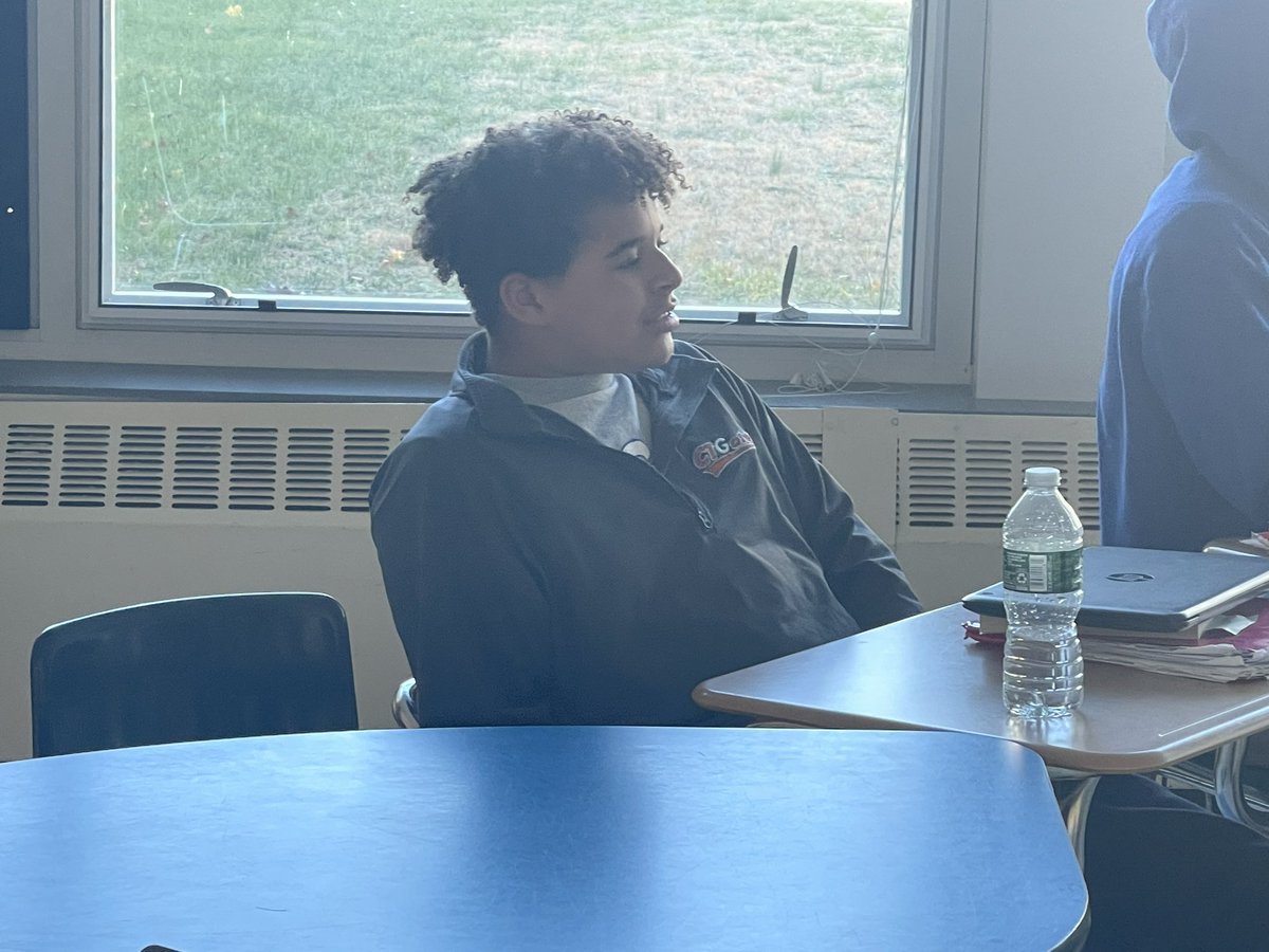 MrsCEastShore's tweet photo. 8th graders visioning and planning their future through student created videos #comprehensiveschoolcounseling #careerplanning #posthighschool #aspirations @DrGoleskyMPS https://t.co/LksHzWw5RG