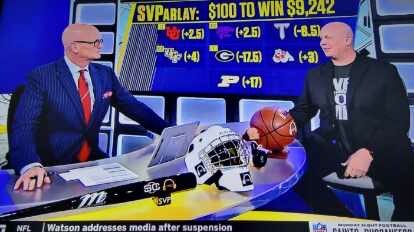 Huge thank you to ⁦<a href="/StanfordSteve82/">Stanford Steve</a>⁩ and ⁦<a href="/notthefakeSVP/">Scott Van Pelt</a>⁩ for repping our program last night on ⁦<a href="/SportsCenter/">SportsCenter</a>⁩ ! If you’re not too busy breaking down Texans flag football film, come to Annapolis Saturday night, kick off is at 7:00 pm! Go Bears!