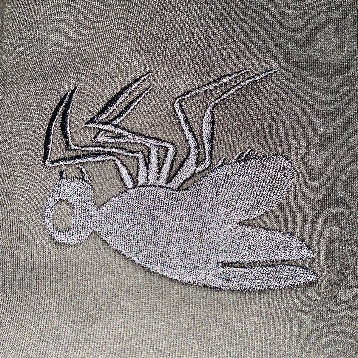 BOISHT's tweet image. *NEW* Blackout Fly Embroidered Sweatshirts OUT NOW!!

boisht.co.uk/product/blacko…