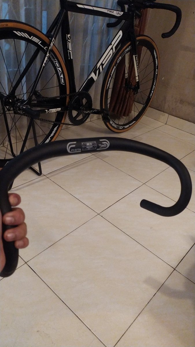 juan_fierstein's tweet photo. Wts trackbar deda pista elementi black good condition tawar ajaa CP 082297148125 cod bks/jkt #fnfjb https://t.co/DFzLEqXLWP