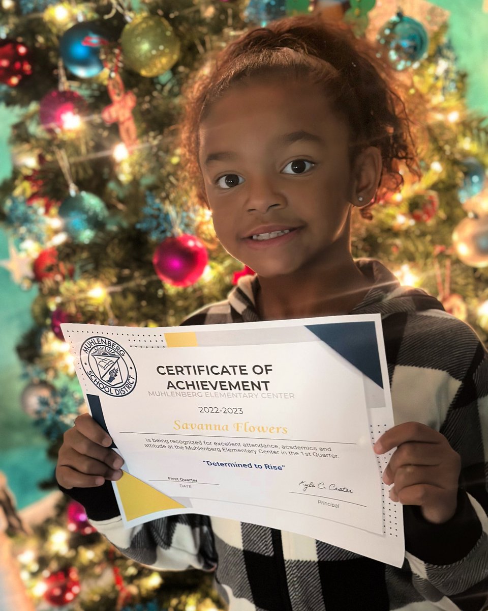 TaraFlowers22's tweet photo. So PROUD of our Savi girl!! Expect none the less… triple AAA award for attendance, achievement, and attitude! Keep shining baby girl! ⭐️ #determinedforsuccess #proudparents @CoachMFlowers https://t.co/03xVveB3lf