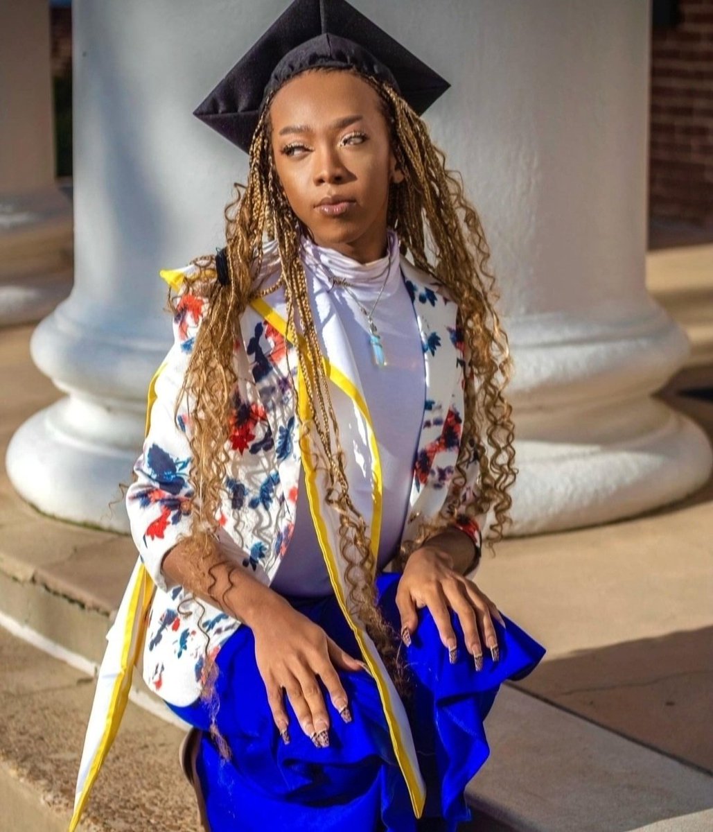 PhD_OnTheCouch's tweet photo. Jimmie "Jay" Lee 
#Justice4JayLee 
Welp, #SheldonHerrington is out. Had to surrender his passport and is wearing an ankle monitor. Now free to go home &amp; tell someone else where he hid Jaylee.
Reminder that this mthrfkr googled "how long it takes to strangle someone #GabbyPetito" https://t.co/kcDLBMpgrE