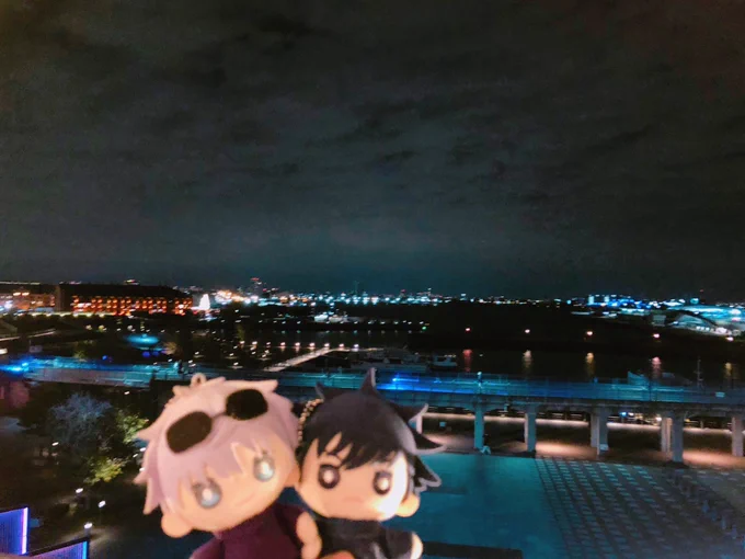 ルーフトップバーはさすがに寒くて一瞬しかいられなかったでも景色良き 
