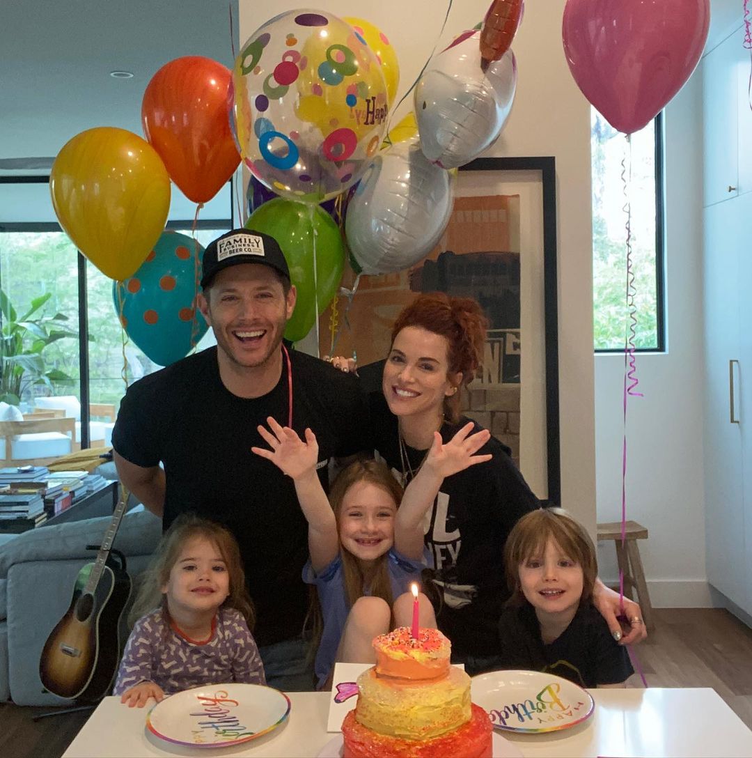 Rose_ackles_'s tweet photo. Happy 6th Birthday to Zeppelin and Arrow Ackles 🫶🥰 https://t.co/rBteQTMYX7