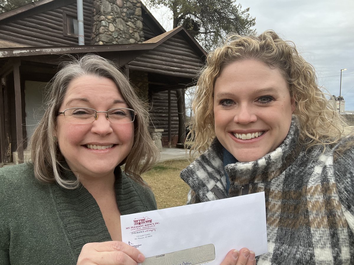 Kelly Hudson delivered #MPAGivingTuesday check #9  to Christine Ortman of the <a href="/GirlScoutsGSHOM/">Girl Scouts Heart of Michigan</a>. Funds will be used to renovate the Jane Harris Cabin in Mt. Pleasant, a project that Kelly initiated earlier this year with the Girl Scouts. 
<a href="/frankenmuthins/">Frankenmuth Insurance</a> 
mtpleasantagency.com/GivingTuesday