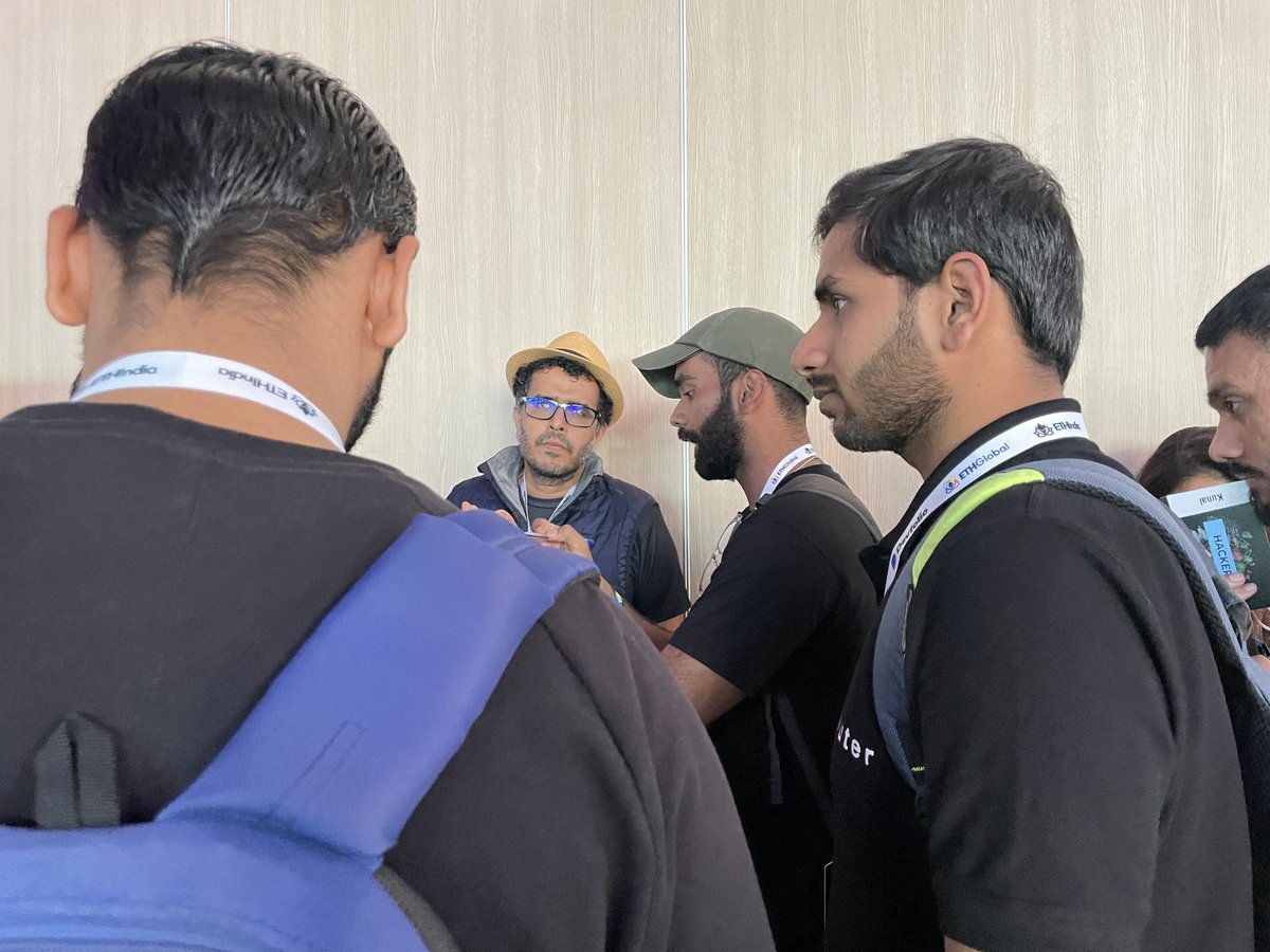 routerprotocol's tweet photo. ETH India is here and so is Router.
Glimpse from day 1 of #ETHIndia ๐
Catch up with the Team, to enable Interoperability solution in your project ๐ค
#RouterAtEthIndia #BuidlWithRouter https://t.co/k192EM4Irz