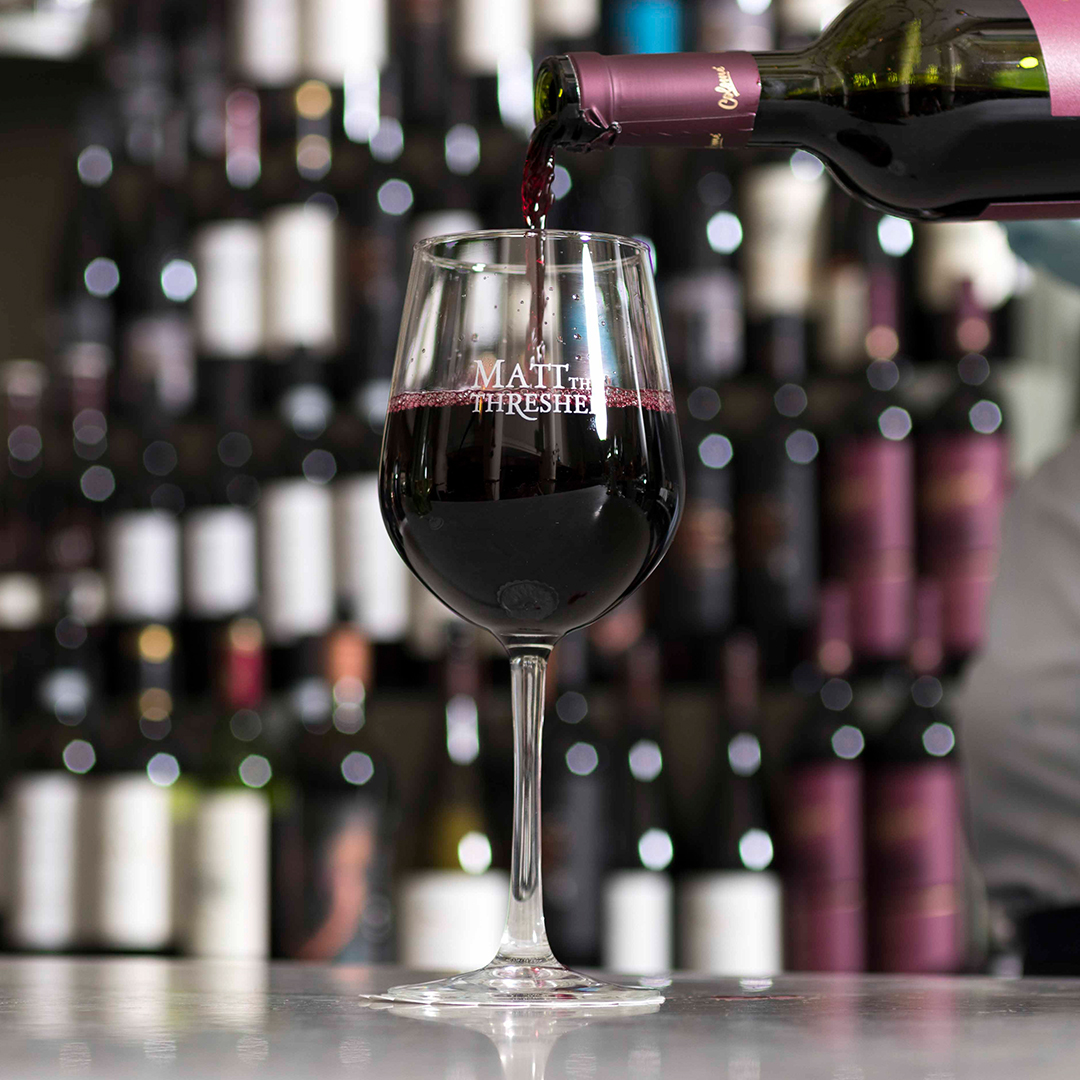 ThreshersDublin's tweet photo. Anyone for a glass of rouge? 🍷

Wind down for the weekend at Matt's this Friday evening 🍇

#friday #celebrations #seafood #mattthethresher #coffee #seafood #freshfish #BirraMoretti #ConnemaraOysters #freshingredients #seafood #specials #bookings #seafoodPlatter #loveireland #t https://t.co/9jelTMPla3
