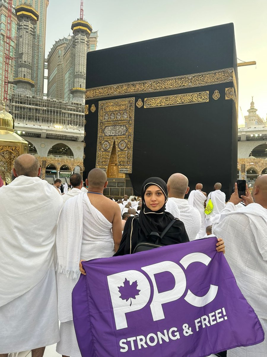 Mahira1879's tweet image. We've been listening to too many lies for far too long, we've been tricked by the lawbrakers.I asked my Lord to protect our country and our leader @MaximeBernier who's standing for our freedom which has been given by God!May God always bless him, make him strong against tyrants🤲