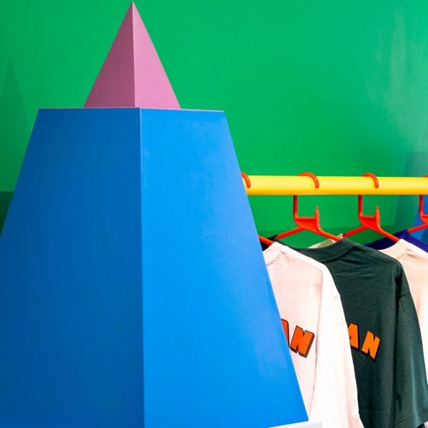 Yinka Ilori draws on Burkina Faso's "unapologetic" architecture for debut pop-up shop dlvr.it/SdkklD