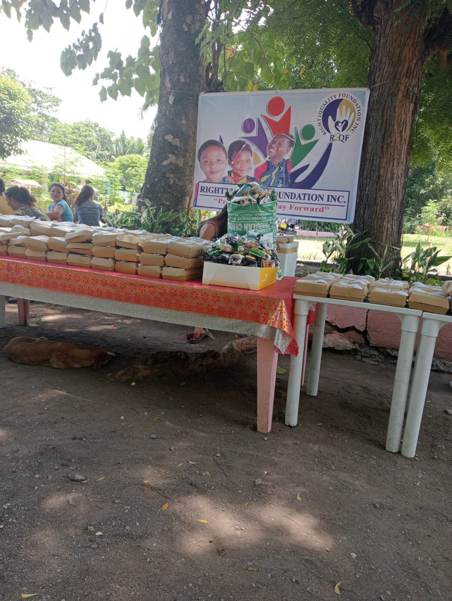 R2QFoundation's tweet photo. "Great satisfaction comes from sharing with others"
Let us all share our blessings to people in need. Support us by clicking this link:https://t.co/ULdGarCjCW
#sharingiscaring
#Right2QualityFoundation #HelpingHands
#helpingpeople https://t.co/aUG26AZLM8