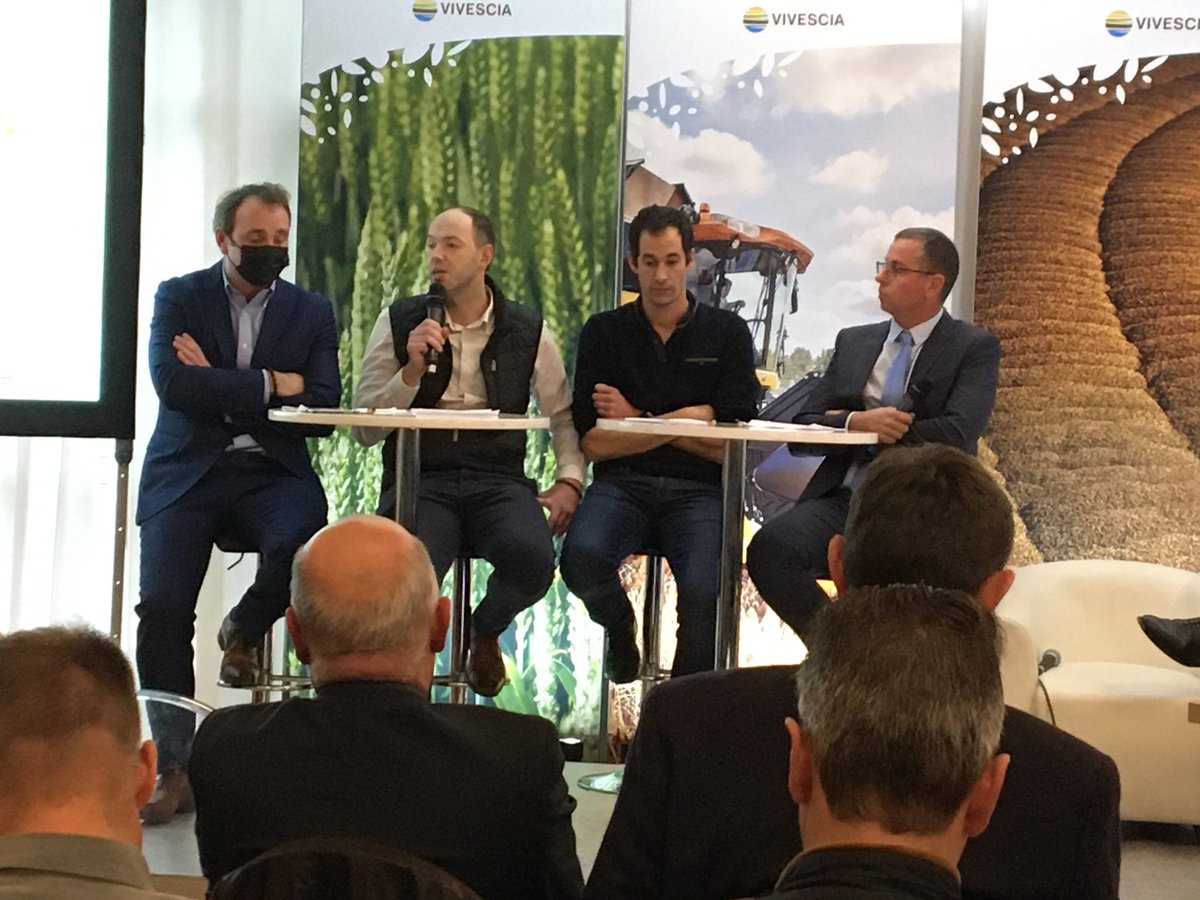 Vivescia's tweet photo. [#AGSection] En cette fin de semaine, nous sommes à Tagnon (08) pour l'Assemblée générale de la section Rethel. Au programme : retour sur l'année, table ronde sur les filières locales, regard sur l'avenir &amp; les enjeux à venir et temps d'échanges. #Aucoeurdesterritoires https://t.co/S2AZz6UDc9