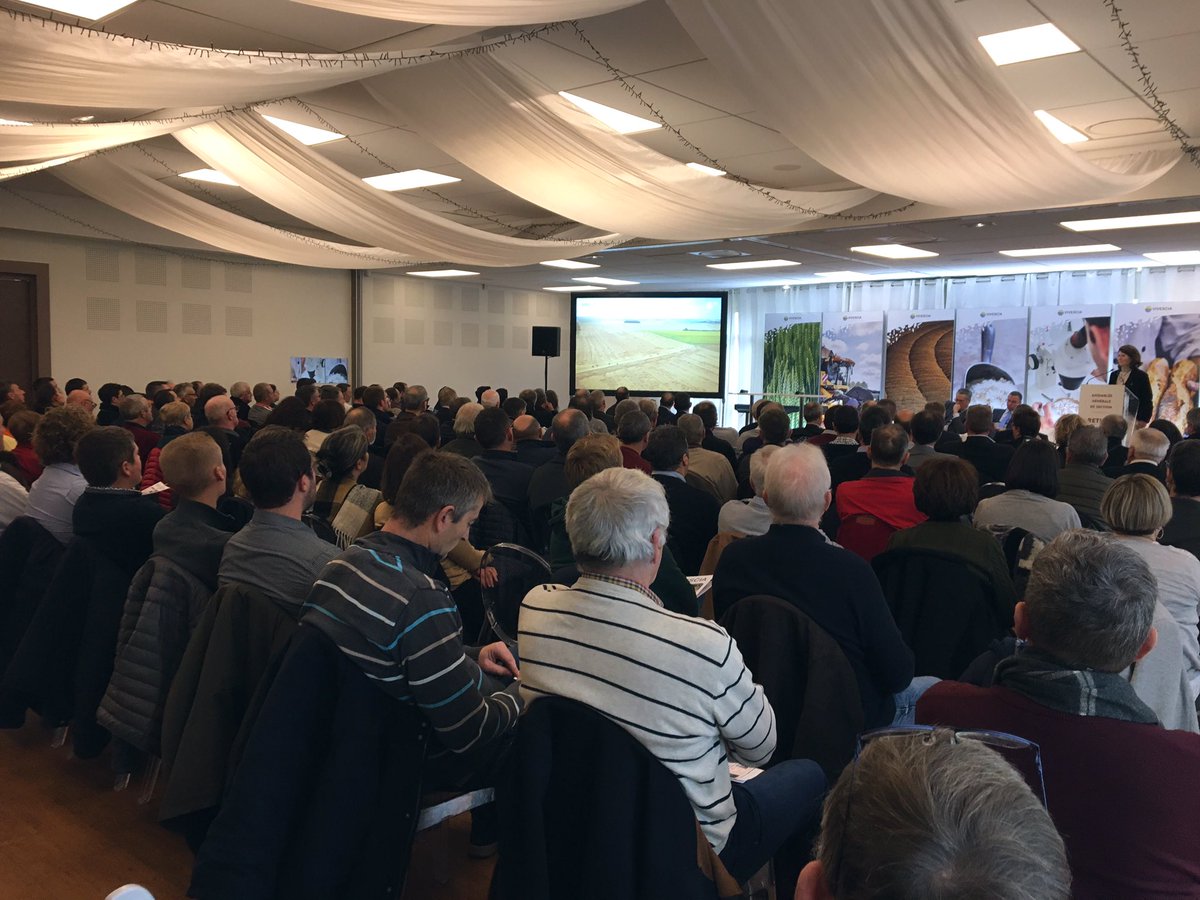 Vivescia's tweet photo. [#AGSection] En cette fin de semaine, nous sommes à Tagnon (08) pour l'Assemblée générale de la section Rethel. Au programme : retour sur l'année, table ronde sur les filières locales, regard sur l'avenir &amp; les enjeux à venir et temps d'échanges. #Aucoeurdesterritoires https://t.co/S2AZz6UDc9