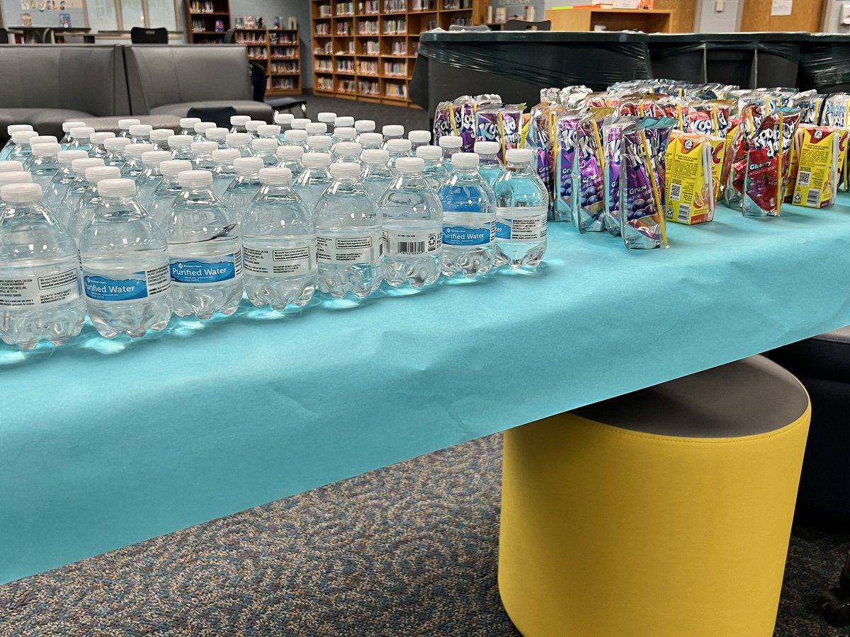 Happy Friendsgiving everyone! Thank you to our ICON parents and <a href="/ptsasvms/">SVMS PTSA</a> for the donations to make today possible! <a href="/SVMSEagles/">SVMS Eagles</a>