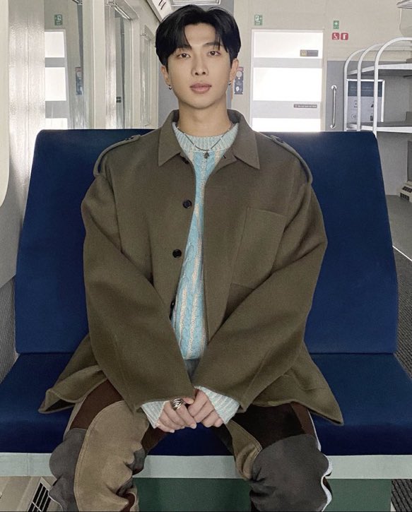 voicejoon's tweet photo. MONTANHA DO EVEREST https://t.co/82ZO1tzy7Y