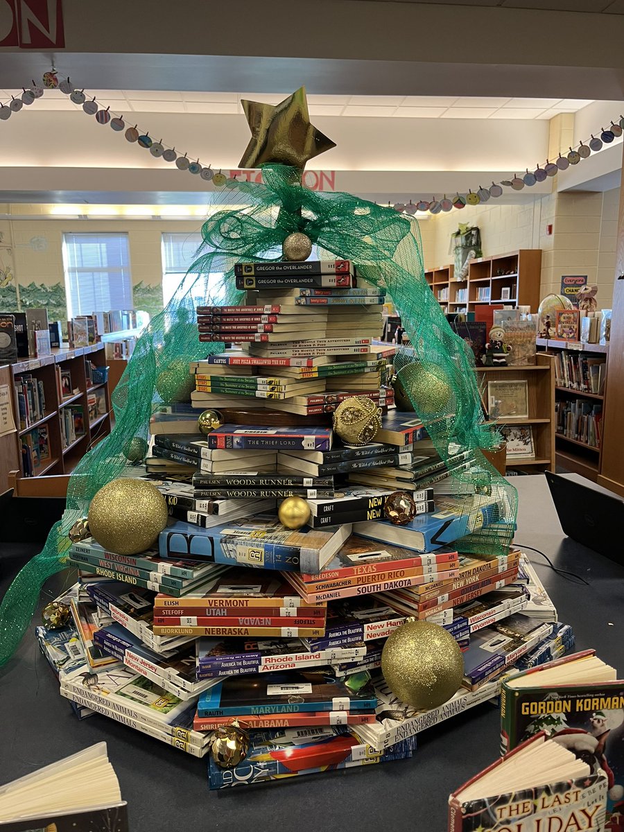 Our Holiday Tree!🎄❤️