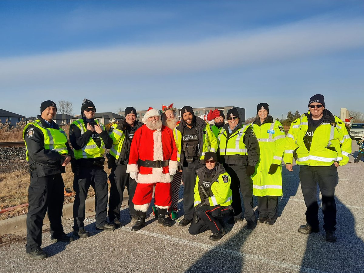 The Chatham-Kent Police Service would like to thank Canadian Pacific for choosing to spread holiday cheer with the CP Holiday Train and for choosing to stop in Chatham! 
We look forward to participating in this event each and every year!!
 #cpholidaytrain #holidayspirit
