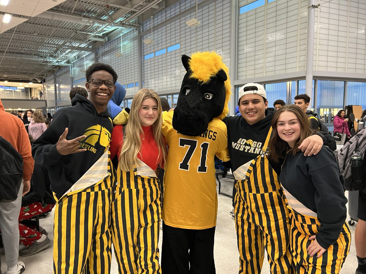 Metea Valley HS tweet media