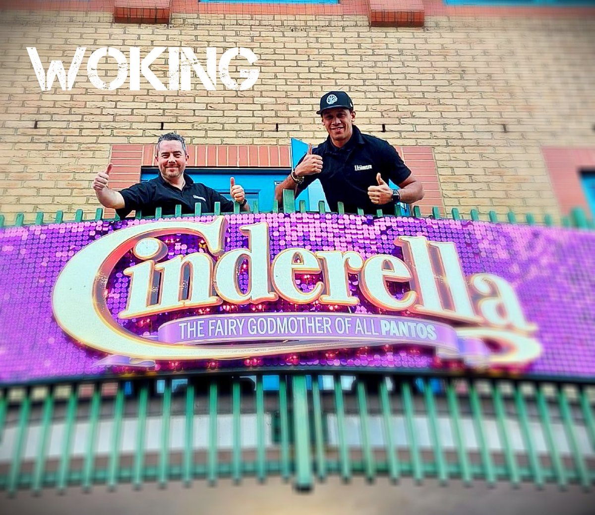 theillusionists's tweet photo. Some of this weeks teams…. #itsahugeyear #twinsfx #bigprop #christmas2022 #newcastle #nottinghamm #woking #nottingham #belfast #crossroads #panto #pantomime @thetwinsfx @transamtrucking @XRoadsPantos https://t.co/Llz8klTwr7