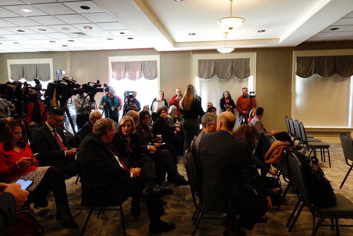 Louisville Cardinal tweet media