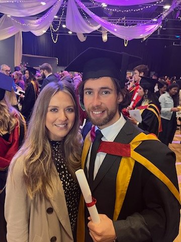 Josh Bell tweet media