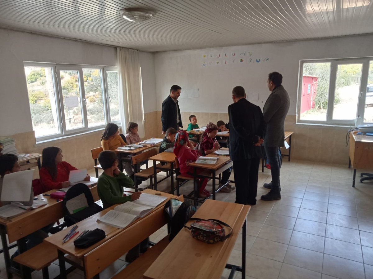 Şube Müdürlerimiz  Gökçetaş İlkokulunu ziyaret edip öğretmen ve öğrencilerimizle sohbet ettiler.
<a href="/tcmeb/">Millî Eğitim Bakanlığı</a>
<a href="/MersinMEM/">Mersin İl Millî Eğitim Müdürlüğü</a> <a href="/AdemKoca46/">Adem Koca</a> 
<a href="/batuhan__bingol/">Batuhan Bingöl</a> @harungergin <a href="/Omer_okur33/">ÖMER</a> <a href="/Abdullah_Bayt79/">Abdullah Bayat</a>