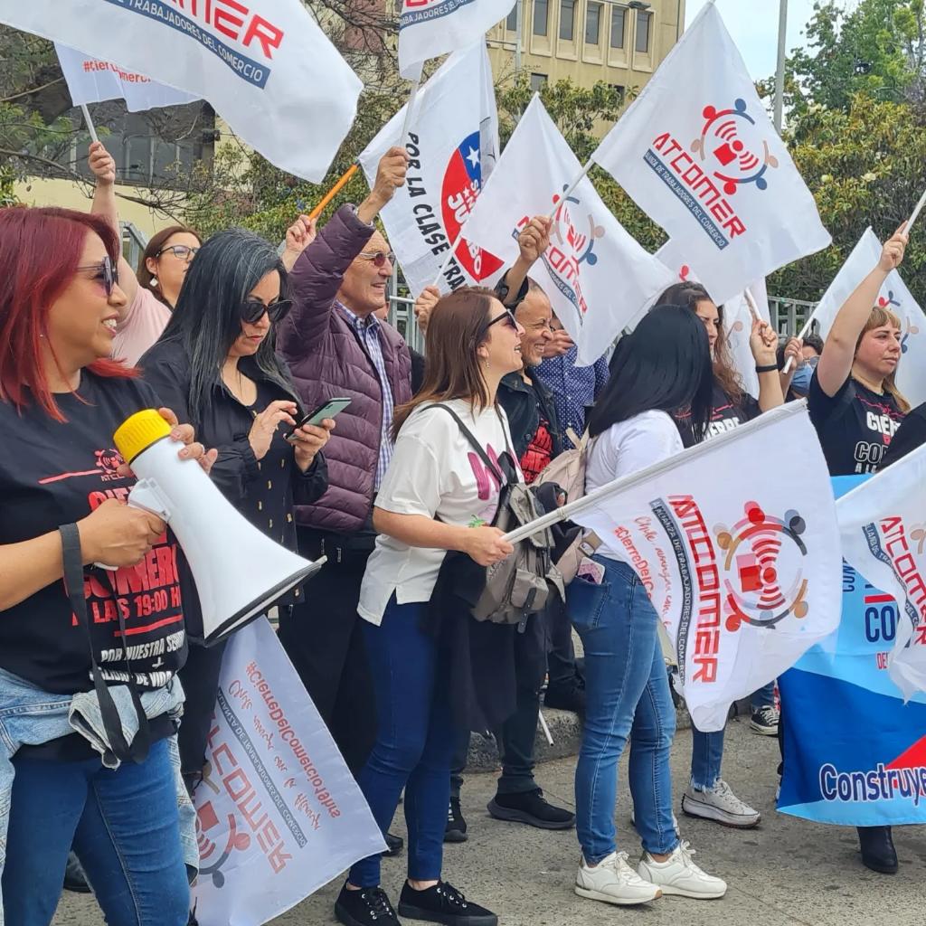 fenacenco's tweet photo. Continuaremos luchando hasta que se logre el objetivo.
Un horario Digno Laboral.
@sindicatoparis @ATComer_ 
@gabrielboric @GobiernodeChile @Senado_Chile https://t.co/J0hFO8osg3