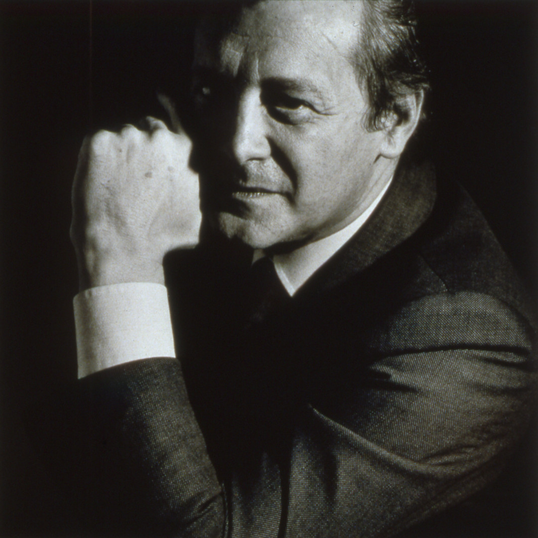 iGuzzini's tweet photo. We say goodbye to Pierluigi Cerri, multifaceted architect and designer three times Compasso d'Oro. In the mid-1990s he redesigned the visual image of iGuzzini and dressed our company's communication with further elegance.
#PierluigiCerri #Design #iGuzzini https://t.co/SFv2kPf4YQ