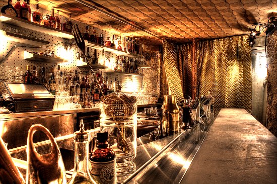 zeltyfr's tweet image. On met à l'honneur notre client historique : le Syndicat est classé parmi les meilleurs bars du monde selon le célèbre World's 50 best bars ! 🍻
bit.ly/3V9lN8I