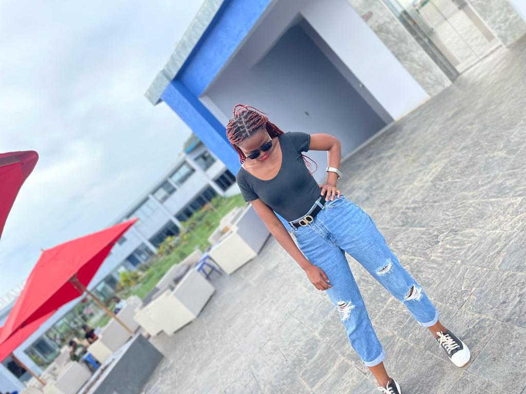 haddy2019's tweet photo. As I walk into my birthmonth 
#decemberbaby https://t.co/Kiq9q6t1Ru