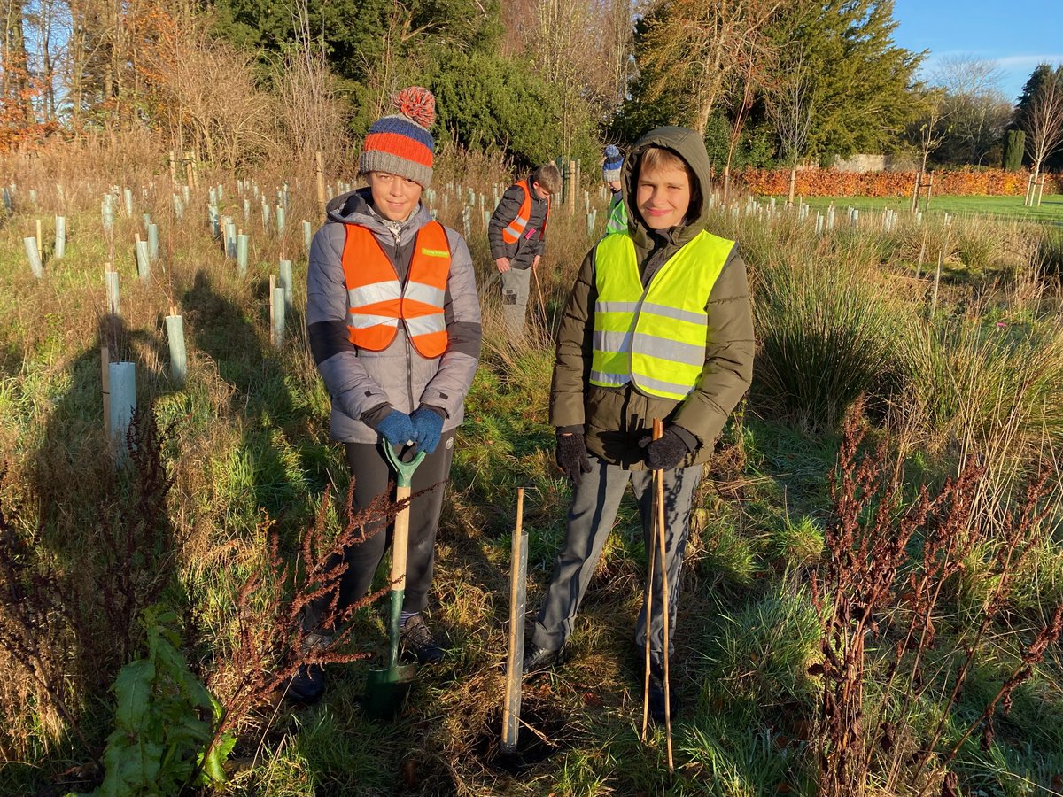 PKCTrust's tweet photo. Thank you to @OurLadysPerth pupils and staff for planting trees yesterday at Perth Crematorium for #TreeForEveryChild in Perthshire. With the Woodland Trust we’ve been sprucing up the landscape as part of Queen’s Green Canopy and #NationalTreeWeek! #PKOffer 🌳🌳🌳 https://t.co/cPZ2gMUdOk