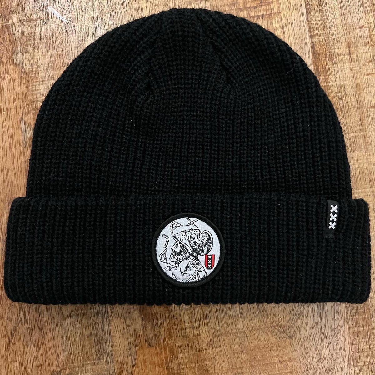 FSideNL's tweet photo. De nieuwe F-SIDE mutsen zijn binnen.
Het wordt weer koud❄️, bestel nu snel jouw F-SIDE muts online.
https://t.co/R3GINZkWrH
#ajax #fside #fside76 https://t.co/mqkeyWu3nw