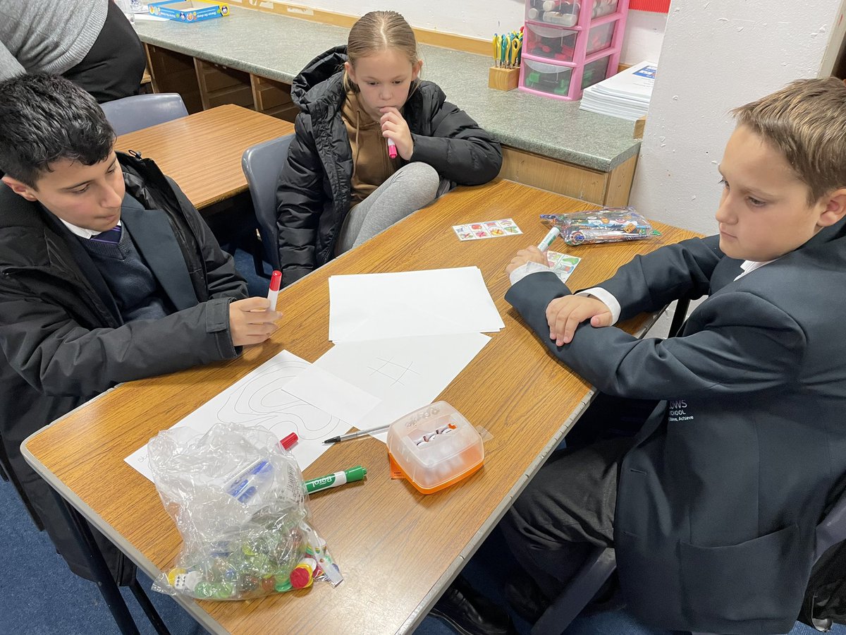 Lucy_Edu_Wales's tweet photo. Another amazing turnout to Year 7 reading club this afternoon!🤩🙌🏻🤩Favourite game of the evening had to be #Quiddler with #Boggle close behind 📚⏳@greenboardgames @Hasbro @Willows_Year11 @willowshigh @LiteracyWillows @Willows_English #TheWillowsWay https://t.co/SZtxwZEMZx