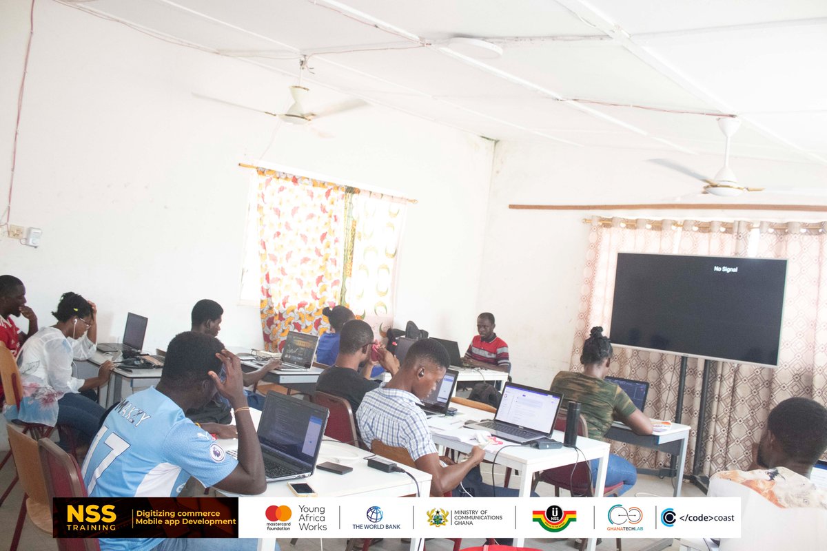 coast_code's tweet image. Today, trainees continue to learn about some of the core widgets of flutter such as GridView, Stack, and Positioned
#GTLImpact
#GTLBaseProgram
#MobileAppDevelopment
#YoungAfricanWorks
#ministryofeducation
#NSSCohort