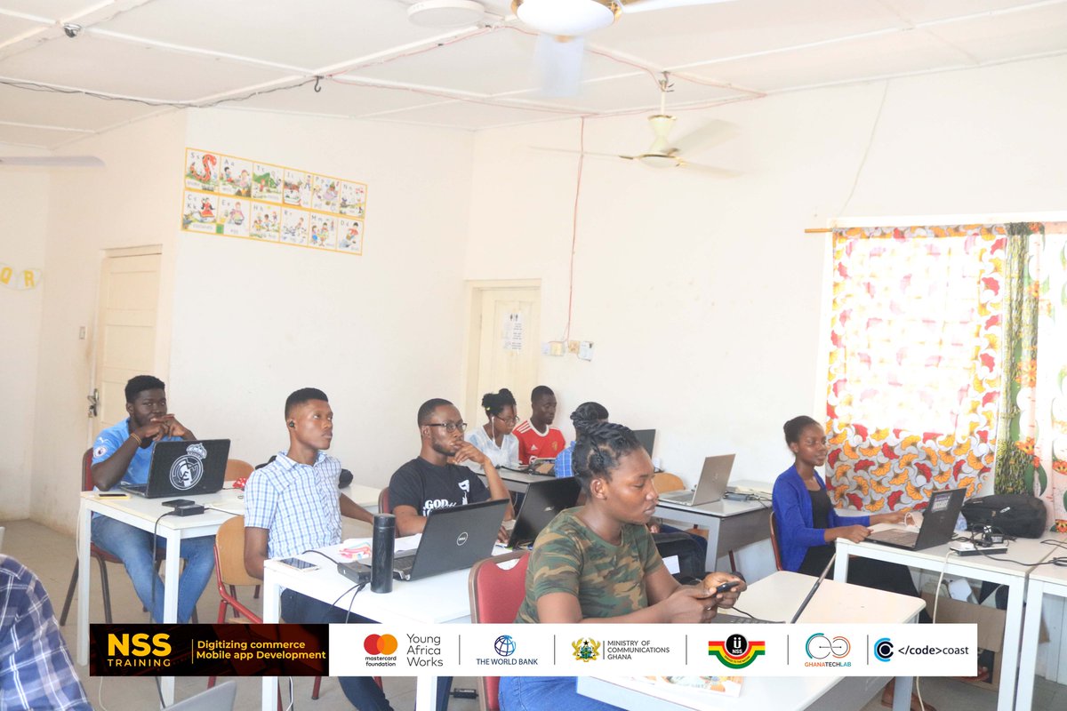 coast_code's tweet image. Today, trainees continue to learn about some of the core widgets of flutter such as GridView, Stack, and Positioned
#GTLImpact
#GTLBaseProgram
#MobileAppDevelopment
#YoungAfricanWorks
#ministryofeducation
#NSSCohort